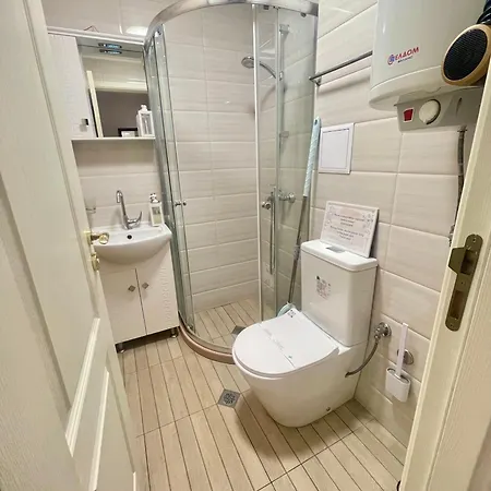 아파트 -golden Bird- Two Bedroom Apartment, Super