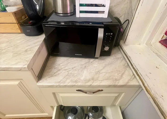 'golden Bird' Apartment, 2 Bedrooms, Super *