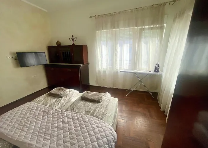 'golden Bird' Apartment, 2 Bedrooms, Super * Burgas
