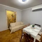 -golden Bird- Two Bedroom Apartment, Super Lejlighed