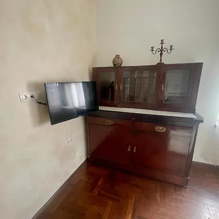 -golden Bird- Two Bedroom Apartment, Super Μπουργκάς